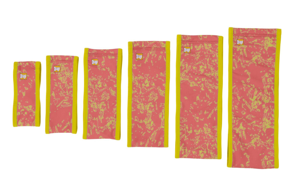 collar polaina Ruffwear Swamp Cooler™ Salmón aporta al perro un enfriamiento por evaporación del agua toma 4