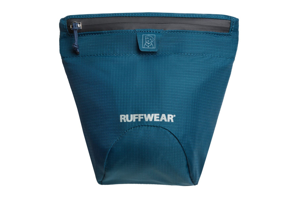 bolsa para perros Pack Out Bag de Ruffwear para llevar las bolsas y cacas de los perros. Impermeable y  en dos tamaños toma 3