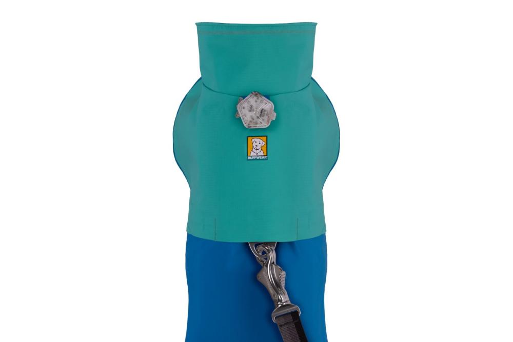 cubasquero para perros Ruffwear SUN SHOWER™ Azul claro . Ultra protección a la lluvia incluso más intensa 8