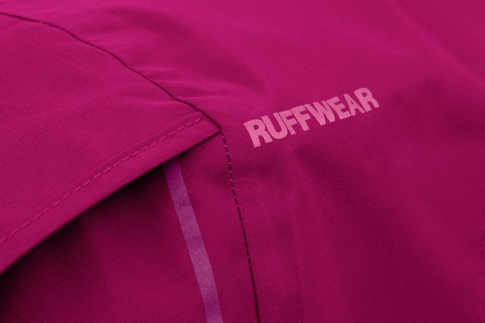 chubasquero para perros Ruffwear SUN SHOWER™ Rosa . Ultra protección a la lluvia incluso más intensa 10