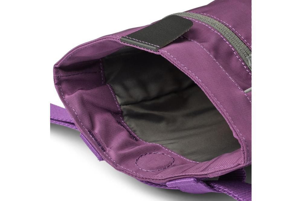 Bolsa para premios golosinas para entrenamiento perros DOG Copenhagen. Cierre magnético y dispensador de bolsitas . Lila 6