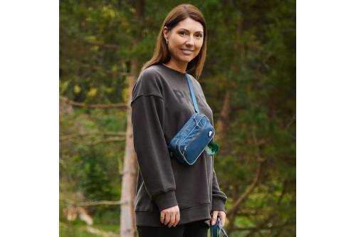 Bolsa riñonera para perros DOG Copenhagen. Permite llevar en cintura y cruzada. Con perro 5