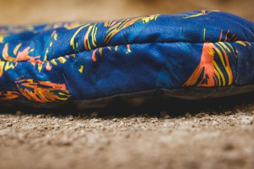 cama para perros Ruffwear Basecamp™ confortable, fácil de plegar , lavar Para casa, coche, exterior... ejemplo outdoor 4