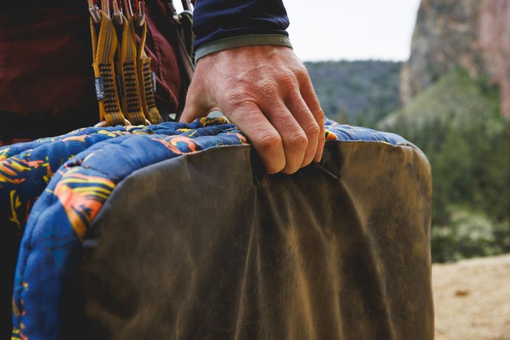 cama para perros Ruffwear Basecamp™ confortable, fácil de plegar , lavar Para casa, coche, exterior... ejemplo outdoor 5