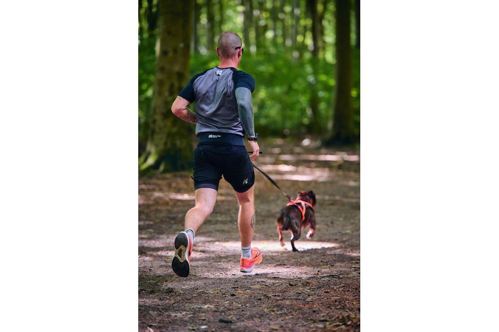 Cinturón canicross trekking senderismo Rush Non-Stop. Ligero, duradero, cómodo y con bolsillos. ejemplo 3