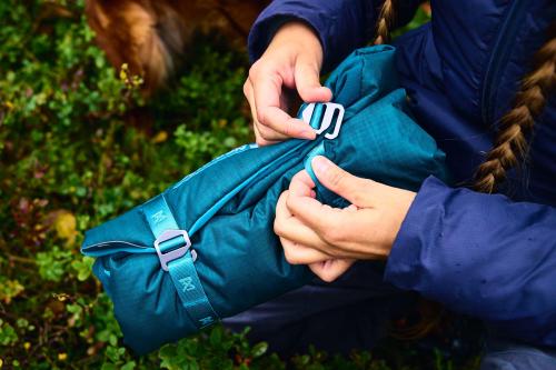 Cama Non-Stop Trekking para perros. Acapada, camping, trekking... detalle 2