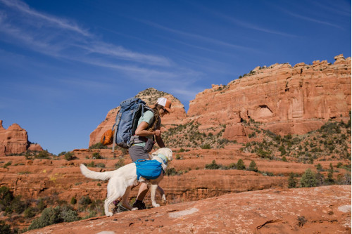 collar polaina Ruffwear Swamp Cooler™ Turquesa aporta al perro un enfriamiento por evaporación del agua toma 10