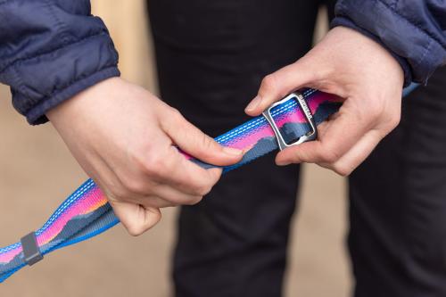 correa reflectante regulable  para perros Crag EX™ Ruffwear. ejemplo 1