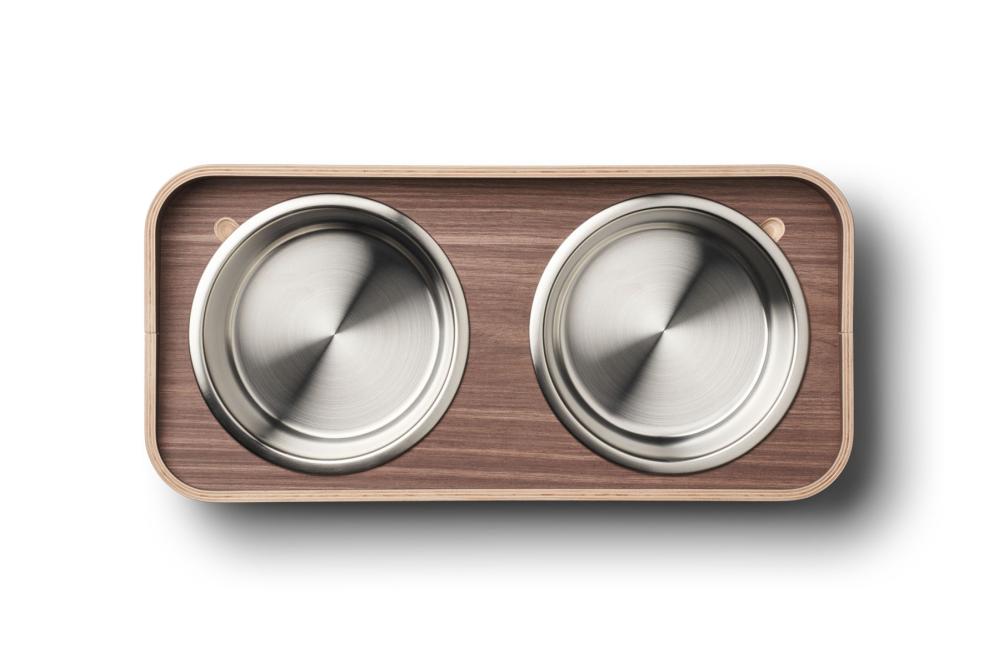 Comedero doble para perros Skagen de DOG Copenhagen. Nogal 3