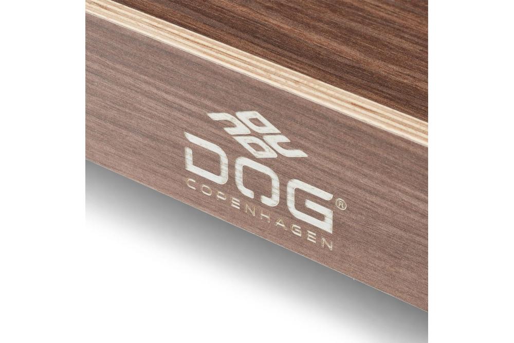 Comedero doble para perros Skagen de DOG Copenhagen. Nogal 4
