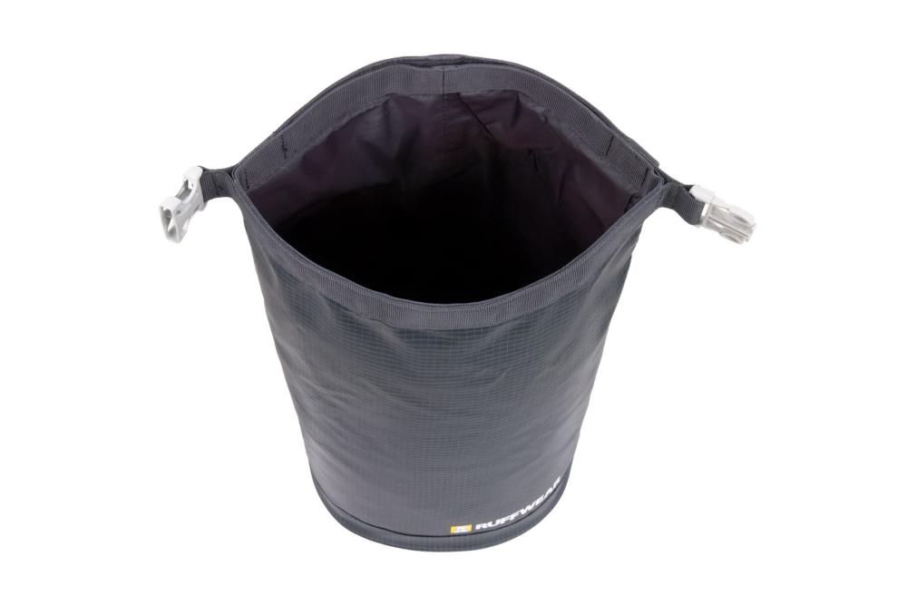 Contenedor portáil para pienso de perros Kibble Kaddie™ de Ruffwear. Gris 2