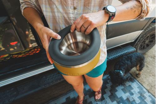 Anillo antisalpicaduras agua Ruffwear. Indicado para boles y bebederos BaseCamp. Imagen 4