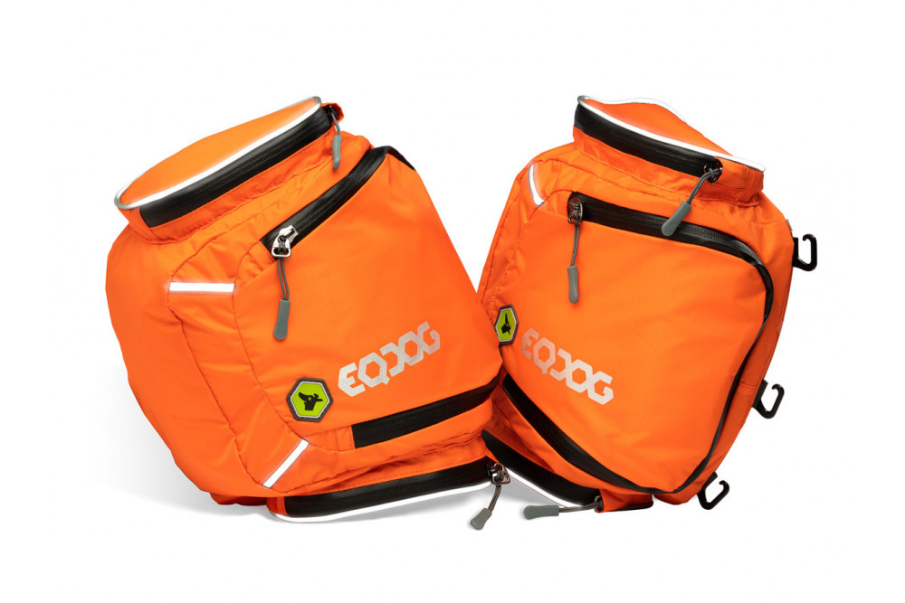 mochila alforja para perros Eqdog FLEX PACK™ II naranja ajuste y funcionalidad para que sea confortable  toma 1