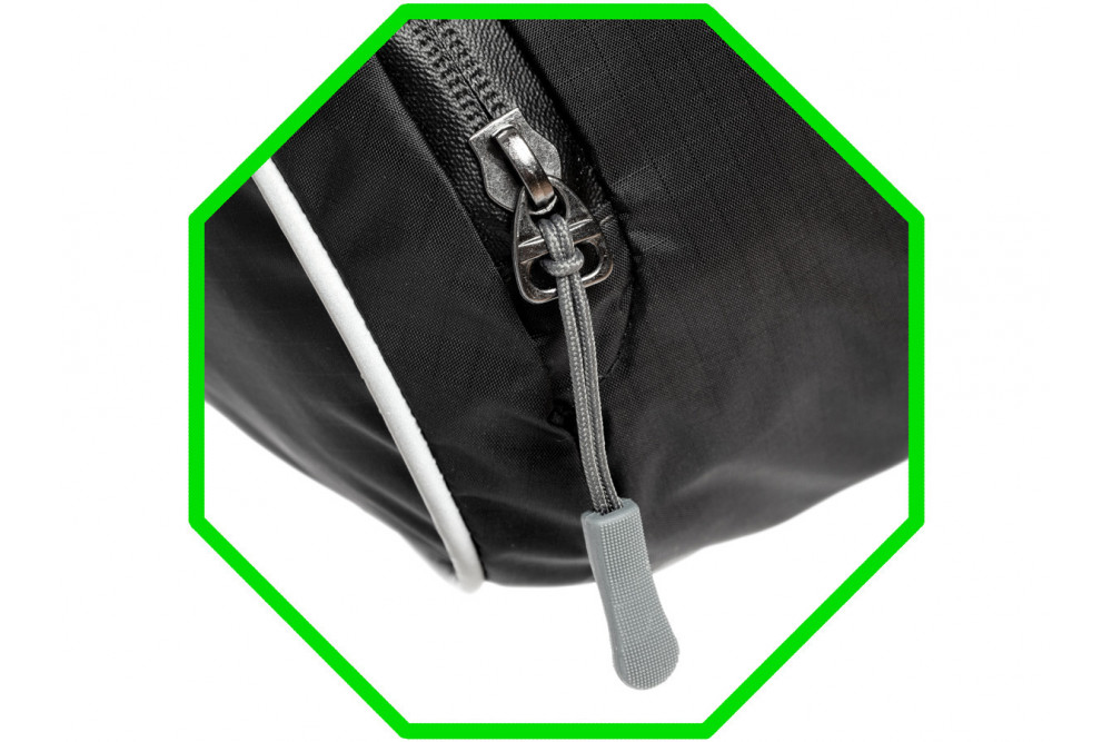 mochila alforja para perros Eqdog FLEX PACK™ II compact negro ajuste y funcionalidad para que sea confortable  toma 2