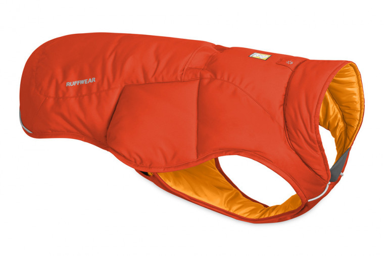 abrigo para perros Ruffwear QUINZEE™ rojo ultraligero y empacable, mantiene caliente en invierno, nieve, senderismo toma 1