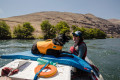 chaleco salvavidas para perros Ruffwear Float Coat™ naranja más flotación y seguridad. rafting, kayak, surfing, paddle. toma 6