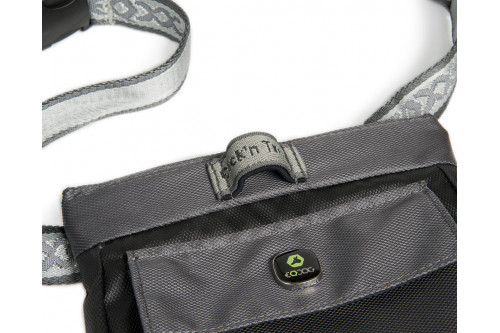 bolsa para premios CLICK'N TREAT de Eqdog con múltiples características. Nylon de alta calidad, fácil de abrir/cerrar toma 4 bolsa para premios CLICK'N TREAT de Eqdog con múltiples características. Nylon de alta calidad, fácil de abrir/cerrar toma 4