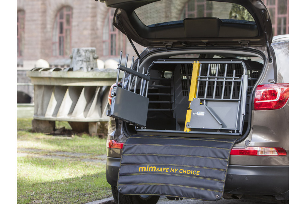protector para parachoques de coches MIMSafe  para perros y objetos que puedan dañar el parachoques. dos tamaños toma 2