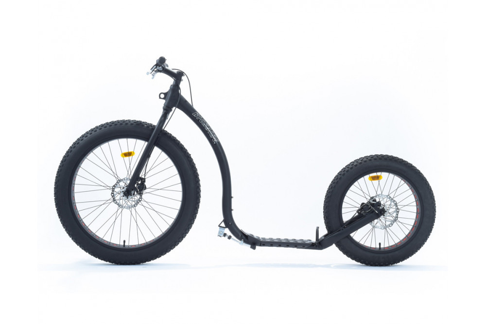 Patinete Kickbike Fat max. Patinetes y scooters para utilizar con perros en bikejoring por montaña, con perros. toma 3