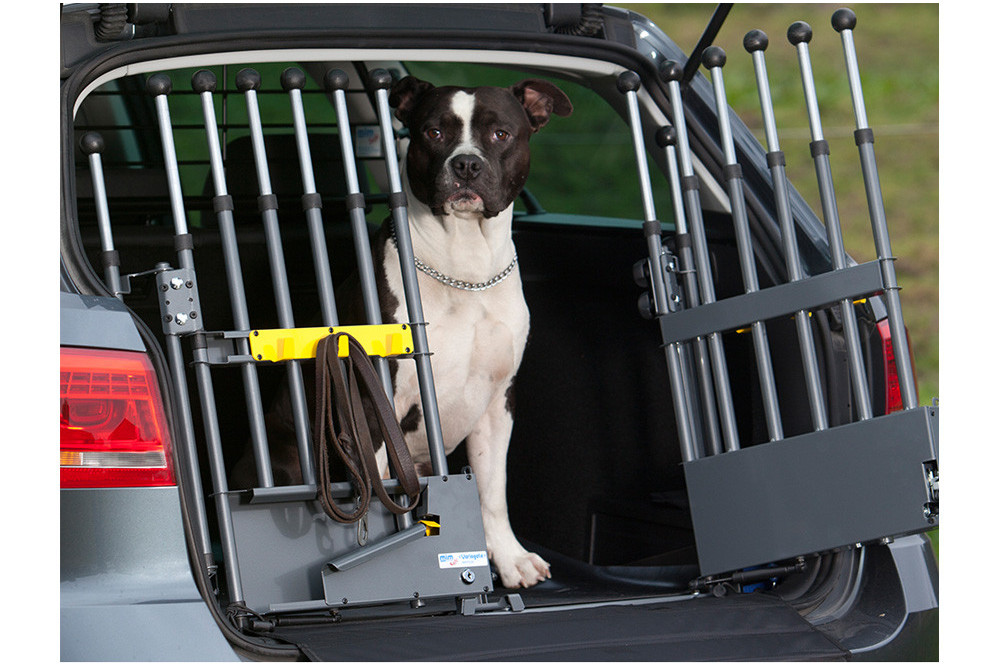 barrera para perros Variogate de MIM Safe (Suecia), es ideal para poder tener todo el espacio del maletero para tu perro. toma 3