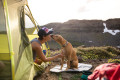 colchoneta para perros Ruffwear Highlands™ ligera ocupa poco espacio enrollada en bolsa. para camping y mochila toma 6