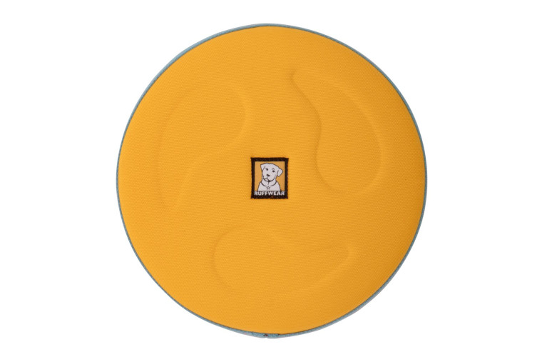El juguete para perros Hover Craft™ Ruffwear disco para largo alcance. núcleo de espuma para no dañar los dientes toma 1 2